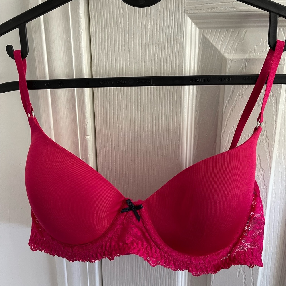 Gilly Hicks Push ‘Em Up Bra, 34C, Rose Pink